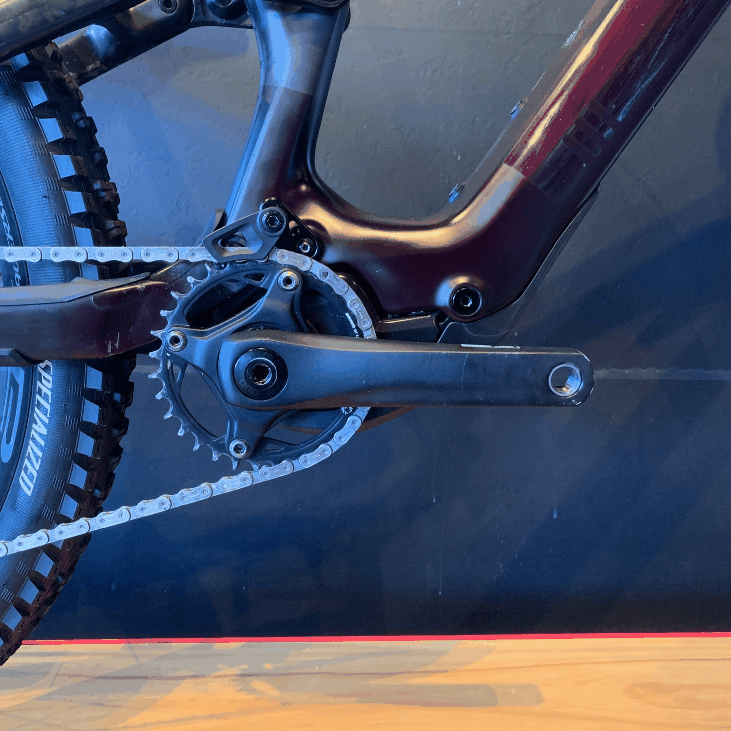 Bicicleta Specialized Levo SL G2 Expert Aro 29 GX T-type 12v S5 Preta e Bordo - Seminova