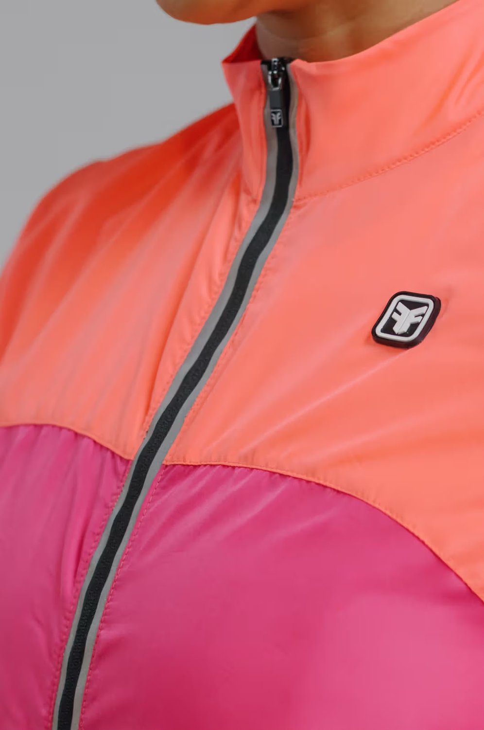 Jaqueta corta vento free force feminina classic izzet rosa/salmão