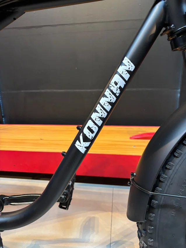 Bicicleta a20 eletrica konann 750w preto/ branca