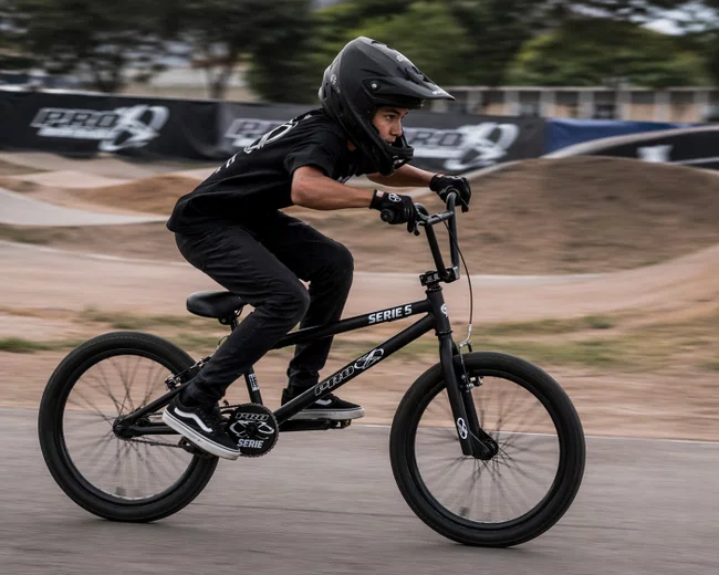 Bicicleta a20 pro-x serie 5 bmx preto fosco
