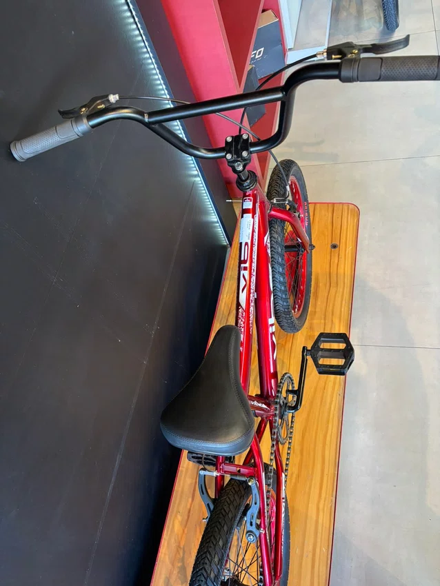 Bicicleta A20 Vibe Cross Vermelha/Branca