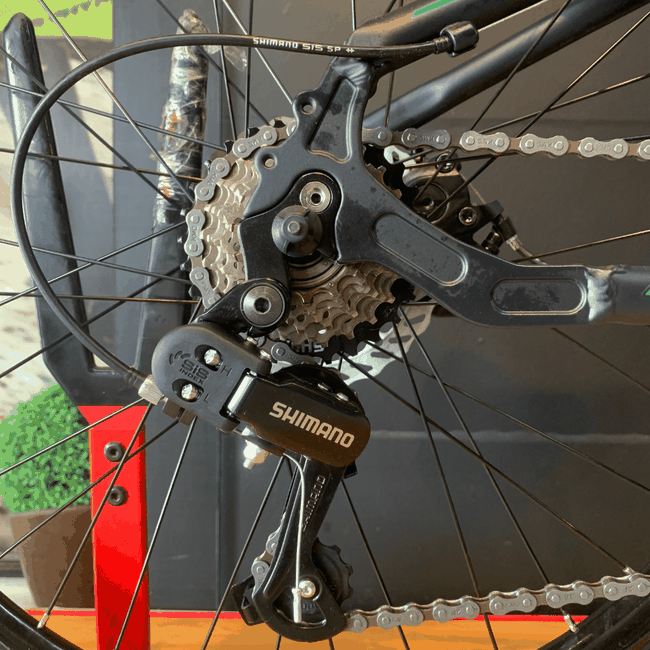 Bicicleta Oggi Hacker Aro 24 Tourney 21v Preto e Pink e Azul