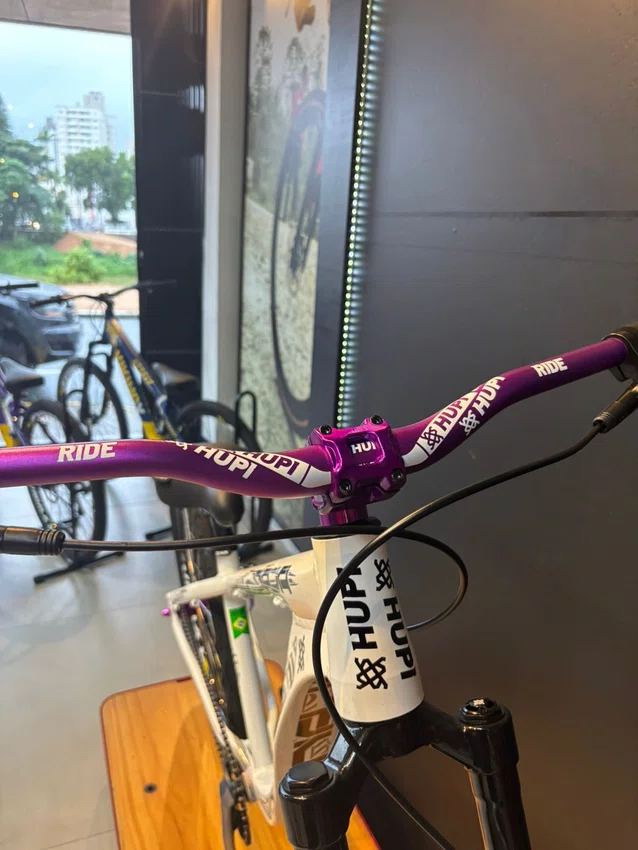 Bicicleta A26 Hupi Naja V10 Kit Single Branca/Preto