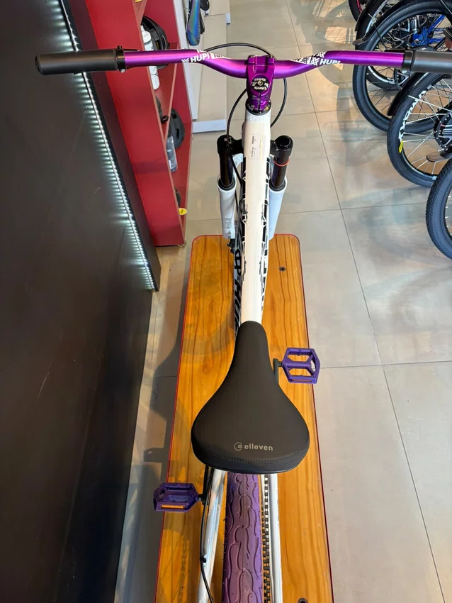 Bicicleta A26 Hupi Naja V10 Kit Single Branca/Preto