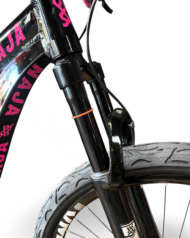 Bicicleta a26 hupi naja v9 single preto/rosa