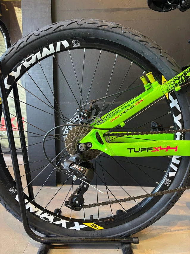 Bicicleta a26 viking tuff 44 peak 21v preta/verde/rosa