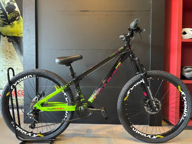 Bicicleta a26 viking tuff 44 peak 21v preta/verde/rosa