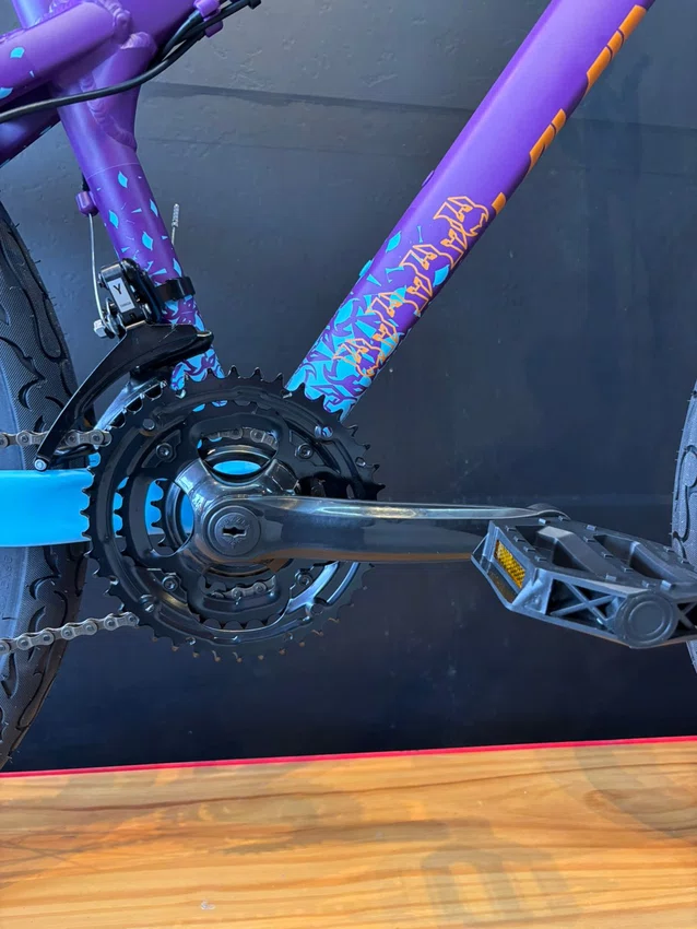 Bicicleta a26 viking tuff-44 peak 21v roxa/azul/laranja