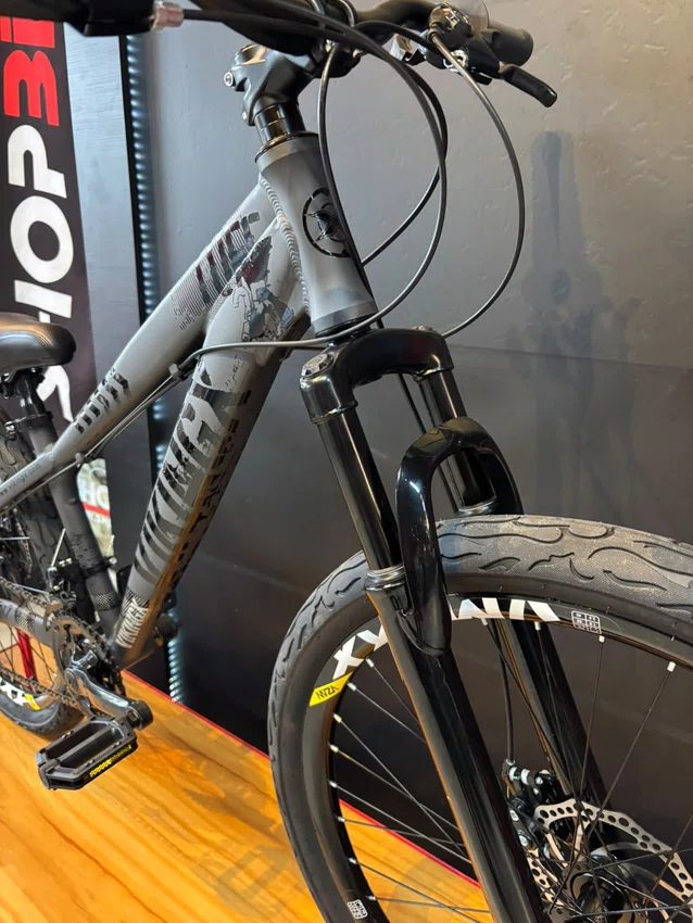 Bicicleta A26 Viking-x Tuff 25 Grafite/Preto