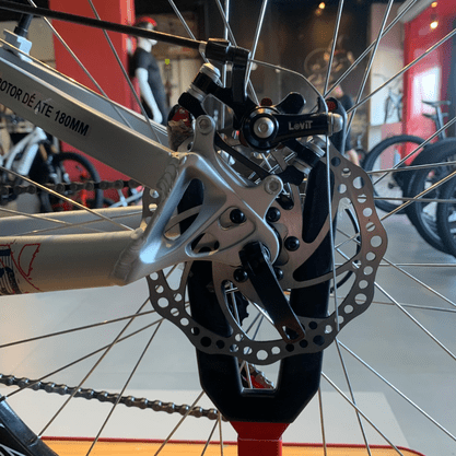 Bicicleta Vikingx Tuff 25  Aro 26 Tourney TZ 21v Prata e Azul