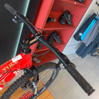 Bicicleta Vikingx Tuff 30 Aro 26 Tourney TZ 21v Vermelho