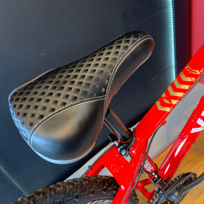 Bicicleta Vikingx Tuff 30 Aro 26 Tourney TZ 21v Vermelho