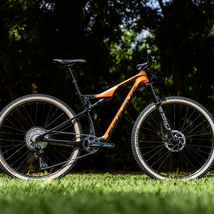 Bicicleta Groove Slap Carbon 9 Aro 29 XT 12v 2023 Bronze e Preto