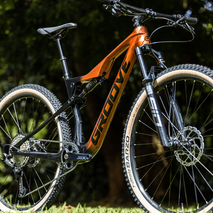 Bicicleta Groove Slap Carbon 9 Aro 29 XT 12v 2023 Bronze e Preto