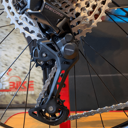 Bicicleta Oggi Agile Sport Carbon Aro 29 Deore 12v 2023 Azul e Vermelho