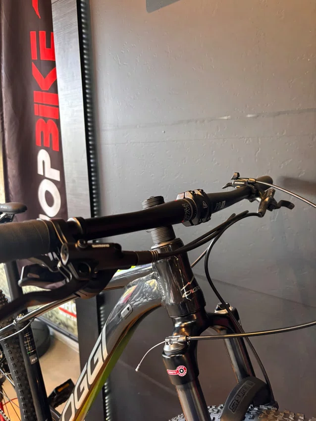 Bicicleta A29 Oggi Big Wheel 7.2 Deore 12v Preto/Verde/Cinza
