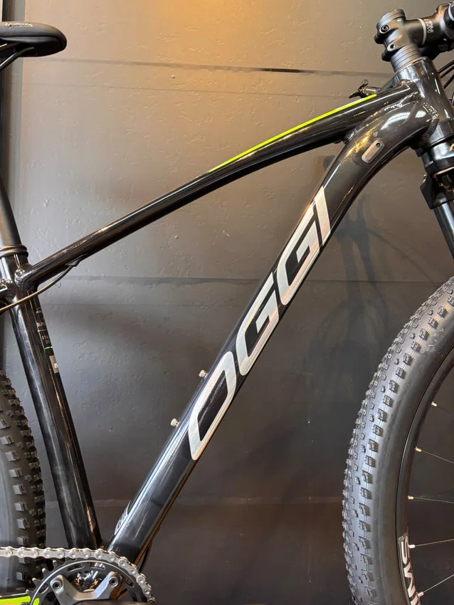 Bicicleta A29 Oggi Big Wheel 7.2 Deore 12v Preto/Verde/Cinza
