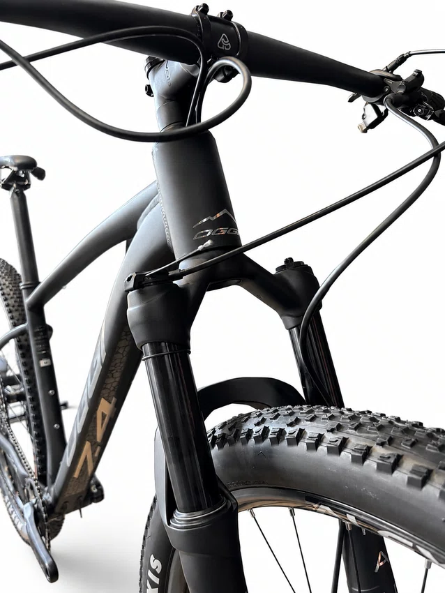 Bicicleta A29 Oggi BW 7.4 Shimano Slx 12v Preto/Cinza