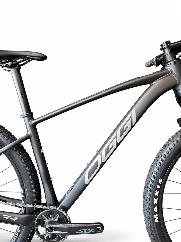 Bicicleta A29 Oggi BW 7.4 Shimano Slx 12v Preto/Cinza