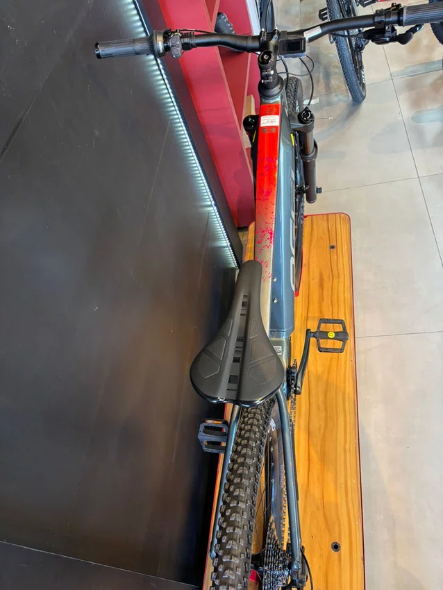 Bicicleta a29 oggi bw 8.3 2026 shimano cues 11v grafite/vermelho/preto