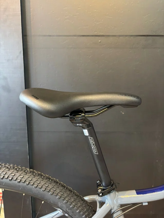 Bicicleta a29 oggi float sport 2025 shimano tourney 21v grafite/azul