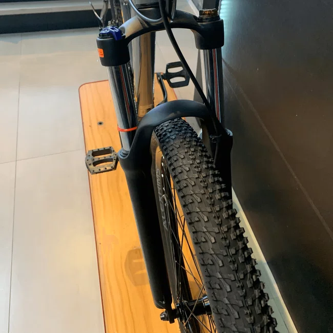 Bicicleta Oggi Float Sport Aro 29 Tourney 21v t-15,5 Grafite e Preto e Amarelo