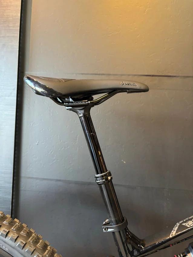 Bicicleta a29 oggi razzo pro t-130 sram eagle 70 12v azul/preto