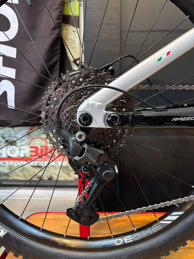 Bicicleta A29 Oggi Razzo T-130 Cues Cinza/Preto
