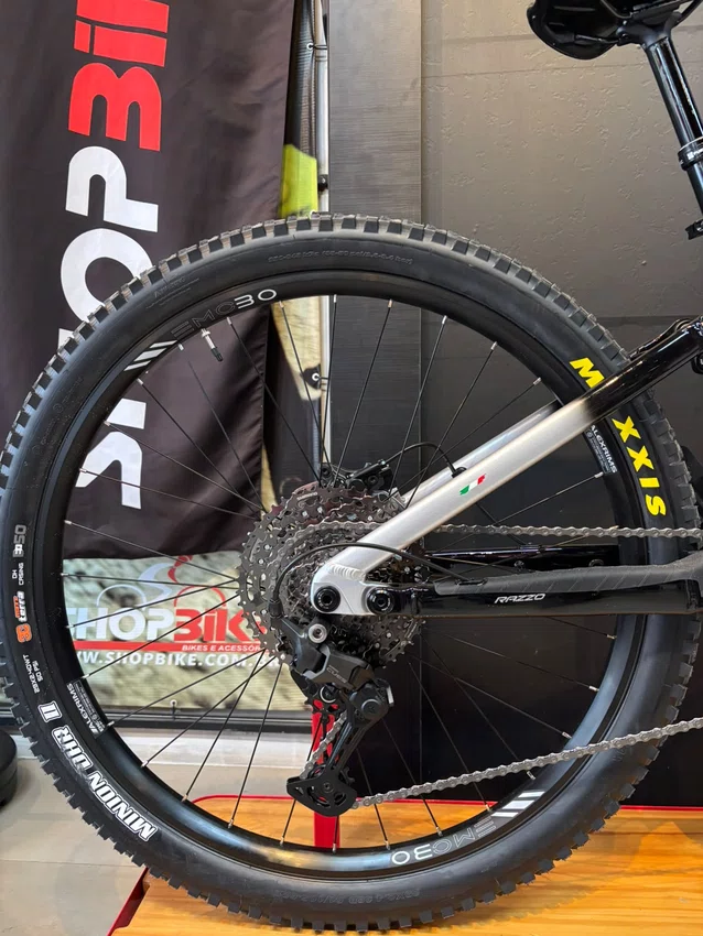 Bicicleta A29 Oggi Razzo T-130 Cues Cinza/Preto