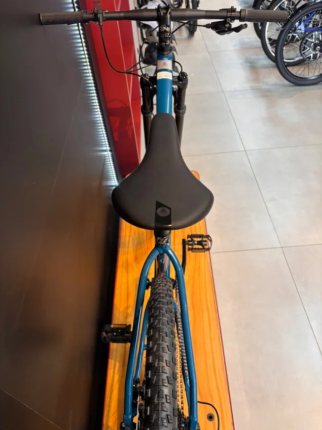Bicicleta A29 Sense React comp Shimano Cues 11V Aqua/Prata