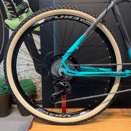 Bicicleta South Legend Aro 29 GTS 12v Grafite e Azul e Turquesa