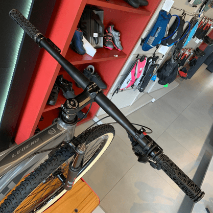 Bicicleta South Legend Aro 29 GTS 12v Grafite e Vermelho