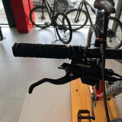Bicicleta South Legend Aro 29 GTS 12v Grafite e Vermelho