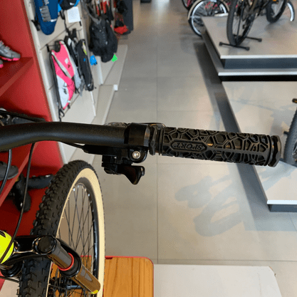 Bicicleta South Legend Aro 29 Tourney 21v Amarelo Neon e Preto