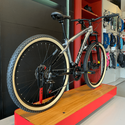 Bicicleta South Legend Aro 29 Tourney 21v Prata e Preto