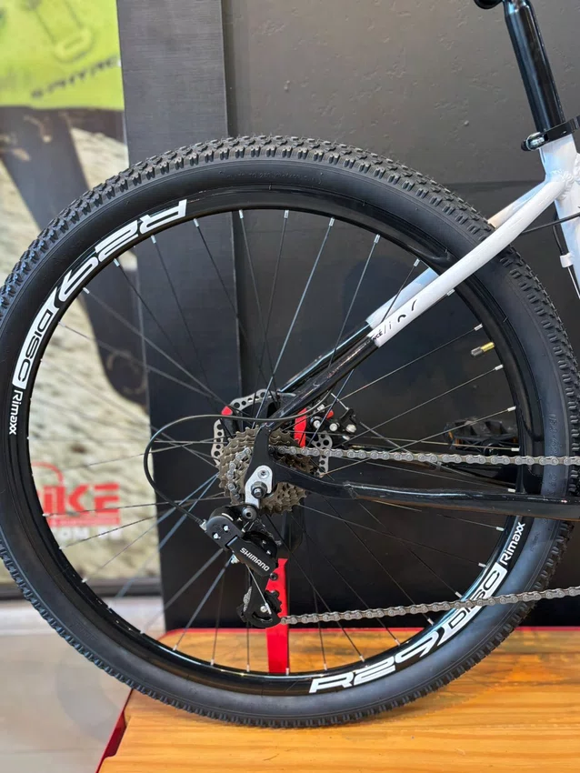 Bicicleta a29 vibe shimano 21v branca/preta
