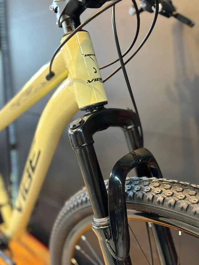 Bicicleta a29 vibe shimano 21v t-17 bege/preto
