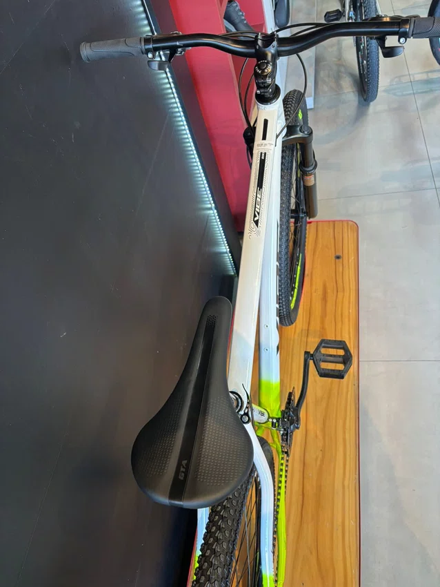 Bicicleta a29 vibe shimano 21v t-19 branca/amarelo neon