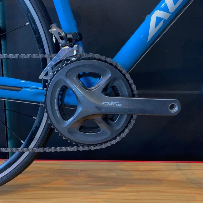 Bicicleta A700 Audax Ventus 1000 Shimano Claris 16v Azul e Branco - Seminova