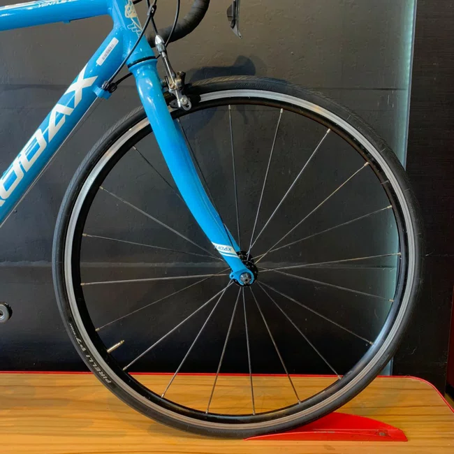 Bicicleta A700 Audax Ventus 1000 Shimano Claris 16v Azul e Branco - Seminova