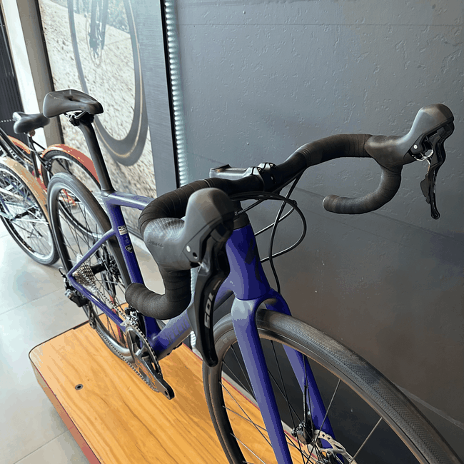 Bicicleta Specialized Roubaix Sport Aro 700 Shimano 105 24v Azul e Preto