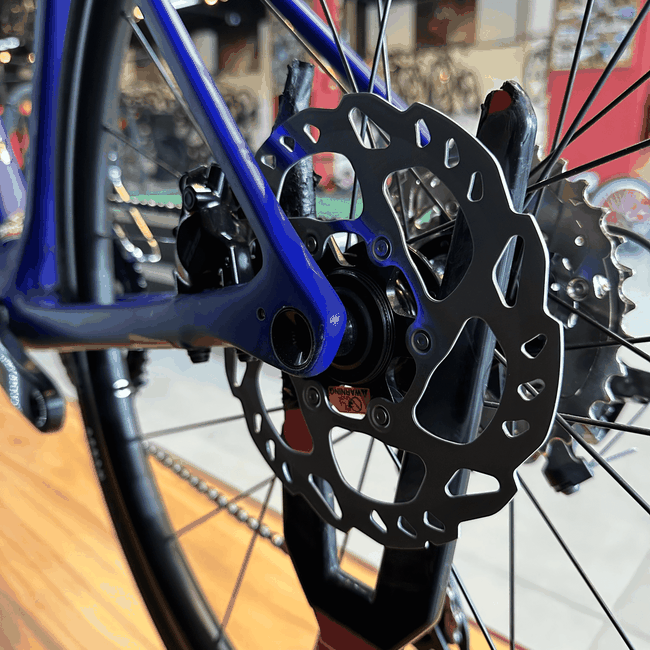 Bicicleta Specialized Roubaix Sport Aro 700 Shimano 105 24v Azul e Preto