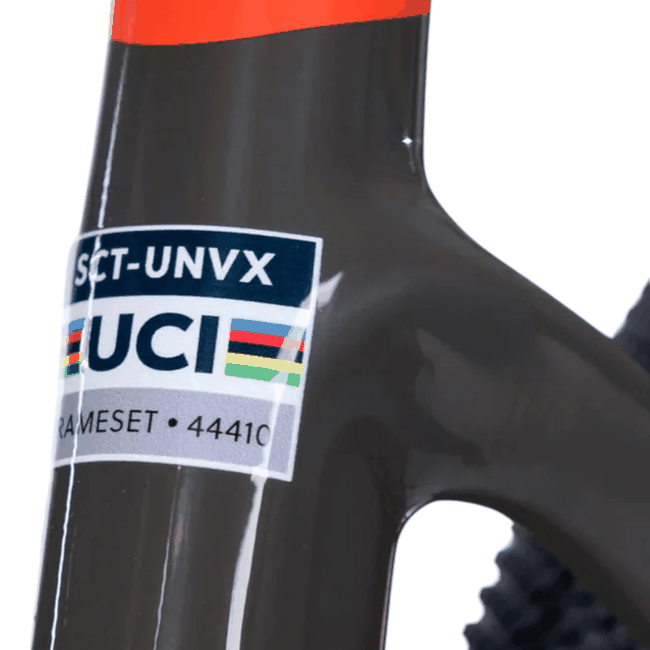 Bicicleta Swift Univox GR Evo Carbono Aro 700 Sram Rival ASX 12v Laranja e Preto e Cinza