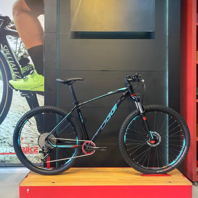 Bicicleta Aro 29 Oggi Big Wheel 7.2 Absolute 12v Preto e Azul - Seminova