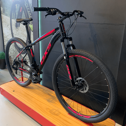 Bicicleta OXS Glide 100 Aro 29 Shimano 21v Preto e Rosa e Azul