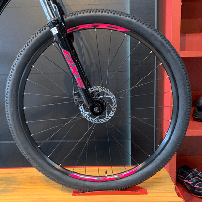Bicicleta OXS Glide 100 Aro 29 Shimano 21v Preto e Rosa e Azul