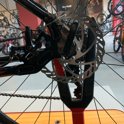 Bicicleta OXS Glide 100 Aro 29 Shimano 21v Preto e Rosa e Azul
