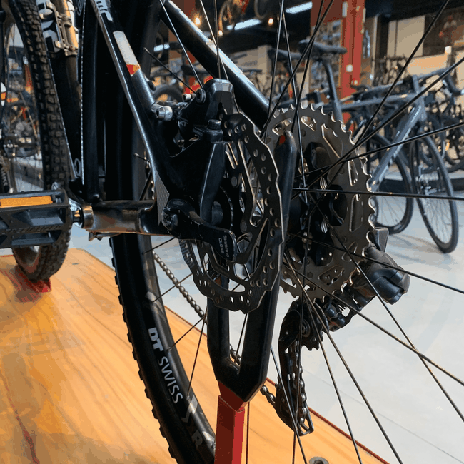 Bicicleta BMC Fourstroke Aro 29 XT DI2 22v T-17 Preto e Laranja e Branco - Seminova