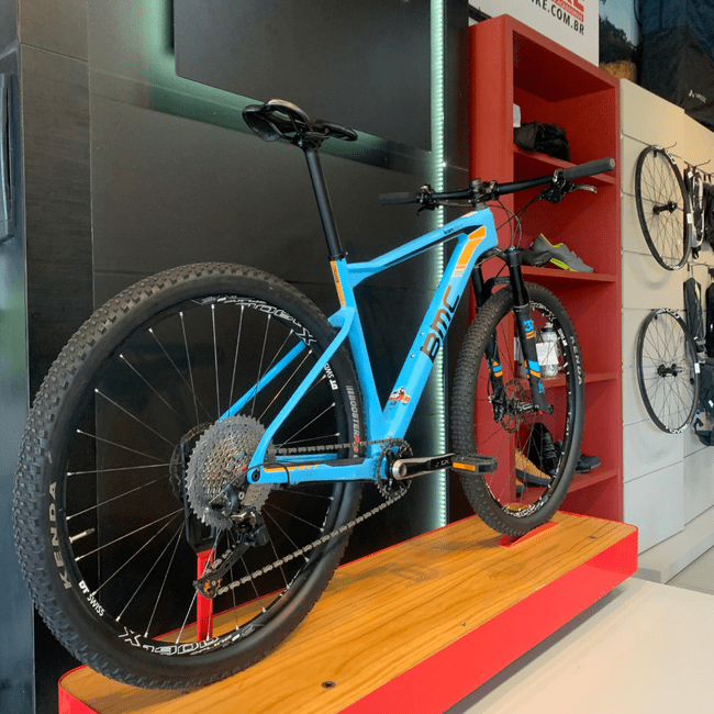 Bicicleta BMC Team Elite 02 Aro 29 XT 11v Azul e Preto e Laranja - Seminova
