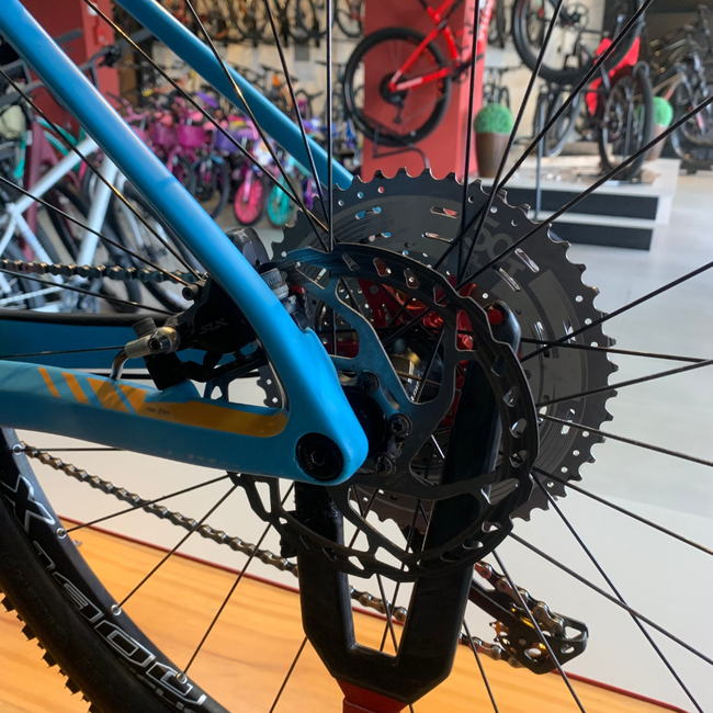 Bicicleta BMC Team Elite 02 Aro 29 XT 11v Azul e Preto e Laranja - Seminova